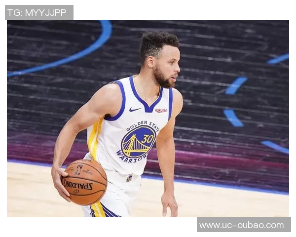 库里上半场表现抢眼13投7中斩获18分外加6助攻和2盖帽展现全面能力